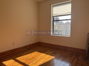 64 W 108th St in New York, NY - Building Photo - Building Photo