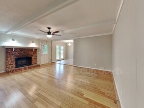 2380 Spring Valley Dr in Sumter, SC - Building Photo - Building Photo