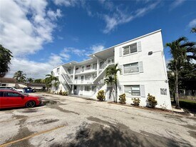 8262 NE 1st Ave in Miami, FL - Building Photo