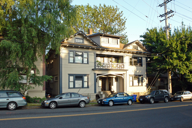 423-429 SE 28th Ave in Portland, OR - Building Photo - Building Photo