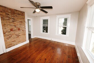 76 Market St in Amesbury, MA - Building Photo - Building Photo