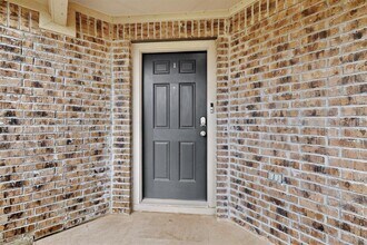 104 Old Glory Trail in Liberty Hill, TX - Building Photo - Building Photo