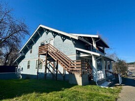 315 S Main St in Mccleary, WA - Building Photo