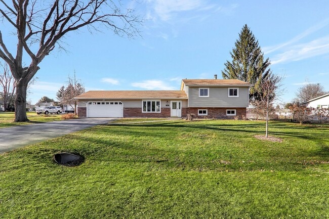 property at 3789 Skyhigh Rd