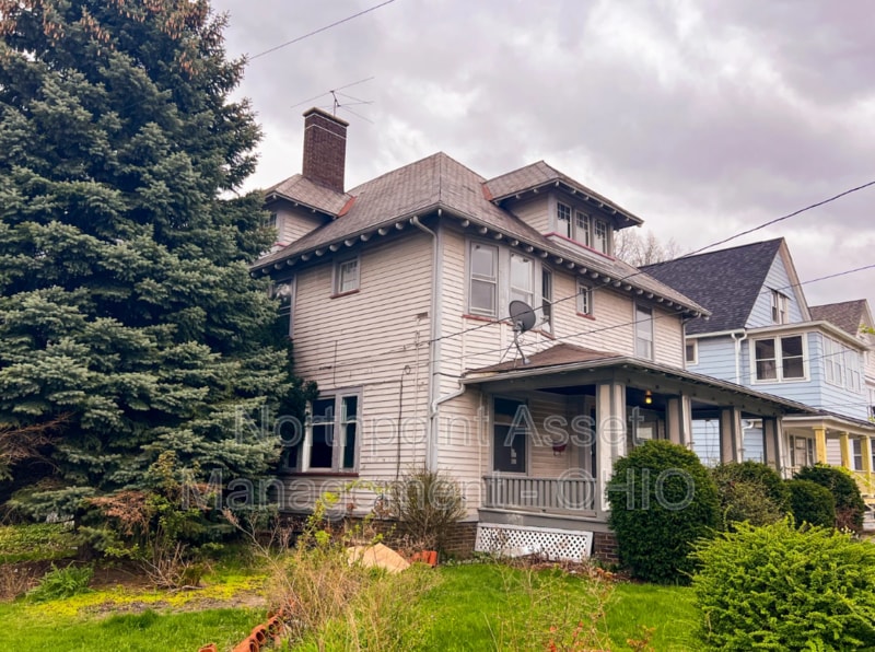 12627 Franklin Blvd Photo
