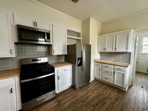 724 Meadowbrook Rd in Jackson, MS - Building Photo - Building Photo