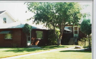 1810-1822 S Saint Paul St Apartments