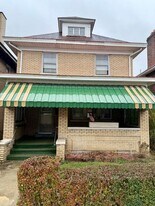 1011 2nd St in Mckees Rocks, PA - Building Photo