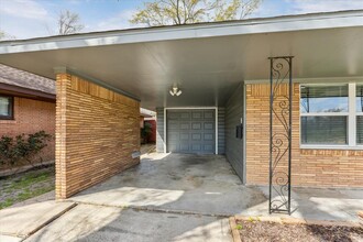 4402 Libbey Dr in Houston, TX - Building Photo - Building Photo
