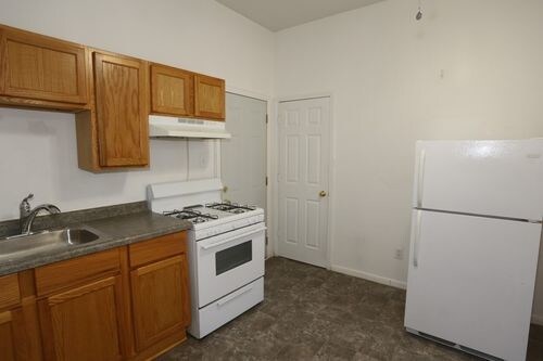 2442 W Iowa St-Unit -1R in Chicago, IL - Building Photo