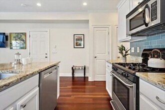 35 Magnolia Ave in Cambridge, MA - Building Photo - Building Photo