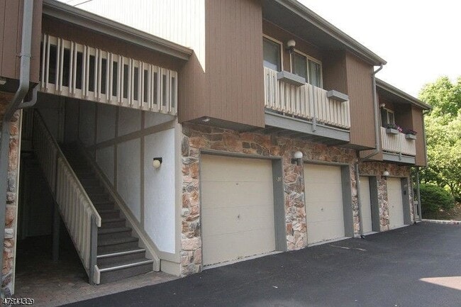 property at 26 Meyer Ct