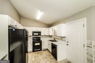 33 Daisy Ln in Villa Rica, GA - Building Photo - Building Photo