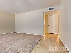 11448 N 46th Ave in Glendale, AZ - Building Photo - Building Photo