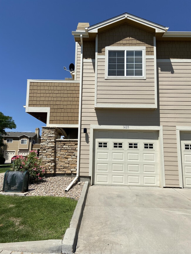 property at 6607 W 3rd St