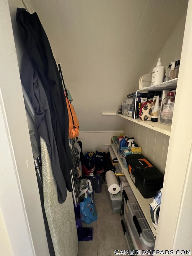 57 Cedar St, Unit 4