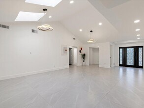 4321 Cobblers Ln in Dallas, TX - Building Photo - Building Photo
