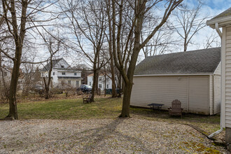 203 Cedar St in East Lansing, MI - Building Photo - Building Photo