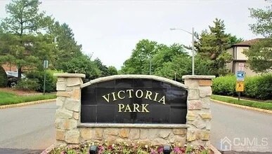 8401 Hana Rd in Edison, NJ - Building Photo - Building Photo