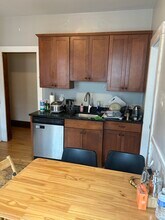 61 Frederick Ave, Unit 61 in Medford, MA - Foto de edificio - Building Photo