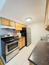 102 Hopkins Ct in Newark, DE - Foto de edificio - Building Photo