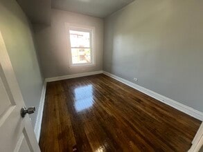 6611 S Greenwood Ave in Chicago, IL - Building Photo - Building Photo