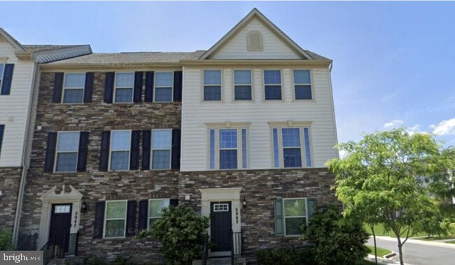 property at 5942 Jefferson Commons Way
