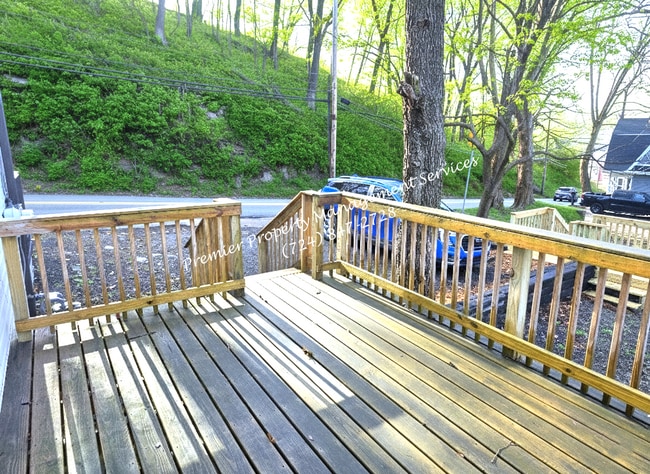 655 9th St in Freedom, PA - Building Photo - Building Photo