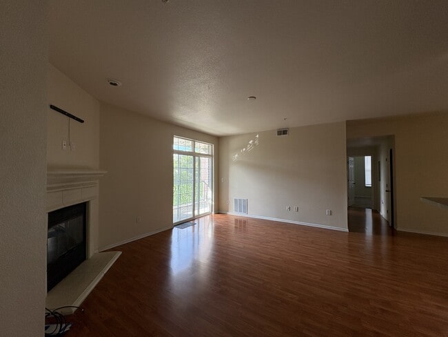 3875 S Dayton St, Unit 208 in Aurora, CO - Building Photo - Building Photo