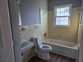 208 Bookington Dr in Lexington, NC - Building Photo - Building Photo