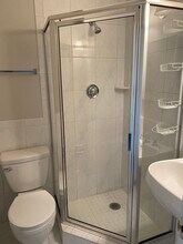 1615 Beacon St, Unit 2 in Brookline, MA - Foto de edificio - Building Photo