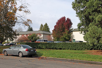 McKinley Terrace Apartments in Tacoma, WA - Building Photo - Building Photo