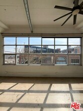 530 Molino St in Los Angeles, CA - Foto de edificio - Building Photo