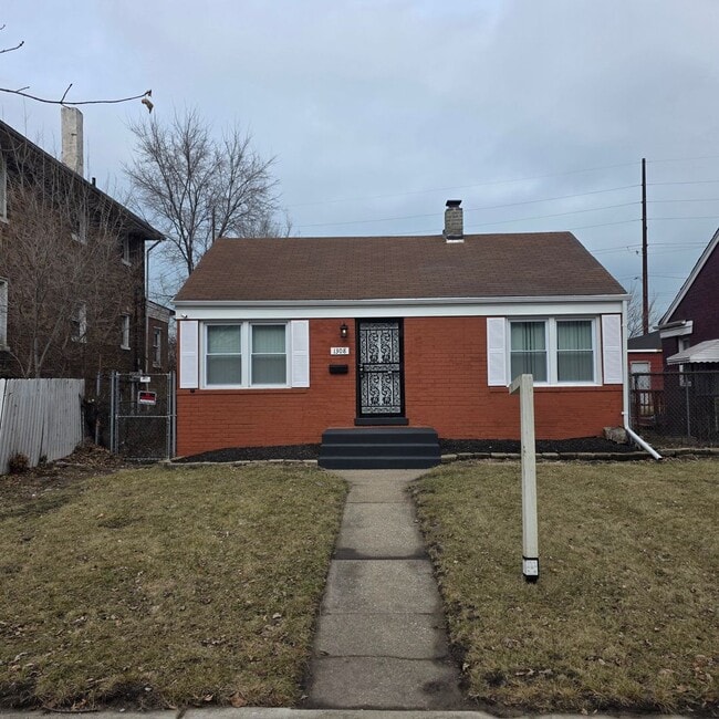 property at 1308 E 6th Ave
