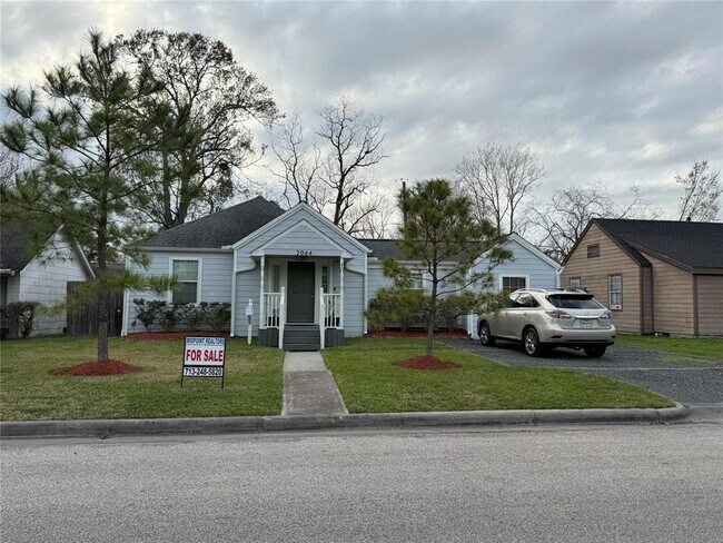2044 Des Jardines St in Houston, TX - Building Photo - Building Photo
