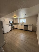 1105 W 10550 S, Unit Burr Basement in South Jordan, UT - Building Photo - Building Photo