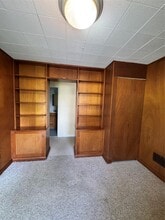 84-88-88 E Main St in Pawling, NY - Building Photo - Building Photo