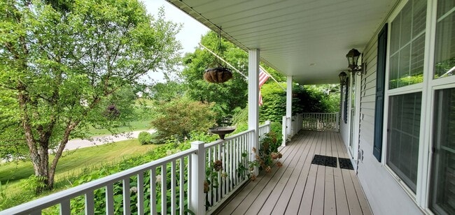 904 Windmill Ln in Traverse City, MI - Building Photo - Building Photo