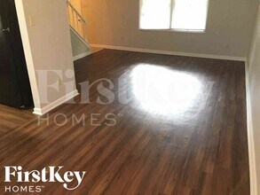 2856 Baywood Dr in Memphis, TN - Foto de edificio - Building Photo