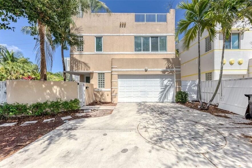502 SW 4th Ave, Unit 3 in Fort Lauderdale, FL - Building Photo