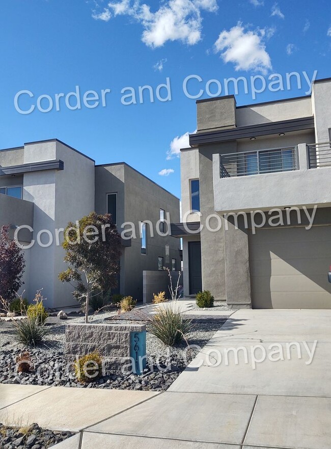 5611 Linq Ct NE in Rio Rancho, NM - Foto de edificio - Building Photo