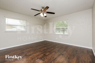 1130 E Normandy Blvd in Deltona, FL - Building Photo - Building Photo