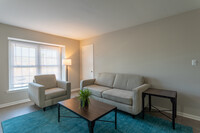 Mountain Ridge Apartments in Stuarts Draft, VA - Foto de edificio - Interior Photo