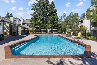 Nickel Creek in Lynnwood, WA - Building Photo - Building Photo