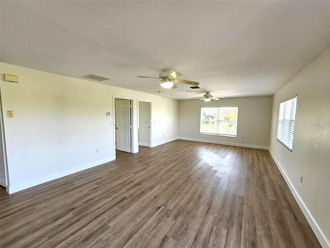 9458 Anita Ave in Englewood, FL - Building Photo - Building Photo