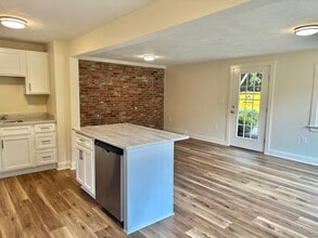 786 Hemenway St, Unit I in Marlborough, MA - Building Photo - Building Photo