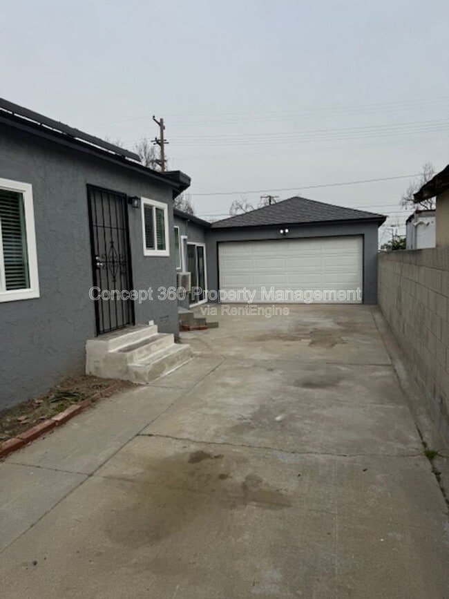 5762 Cedar Ave in Long Beach, CA - Building Photo - Building Photo