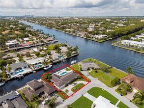 1912 Ocean Mist Dr in Pompano Beach, FL - Building Photo - Building Photo