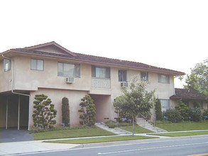 2515 Casa Grande St in Pasadena, CA - Building Photo - Building Photo