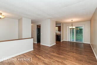 4384 Mt Alverno Rd in Cincinnati, OH - Foto de edificio - Building Photo